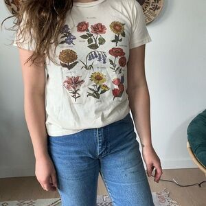 Urban outfitters flower tee